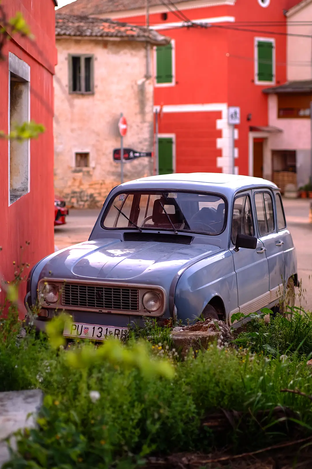 Empty Streets, Angry Locals = European Street Art Tour Episode 05